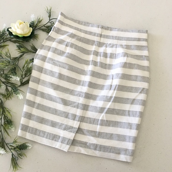 Stripe career captain pocket button suit skirt size 6P - Picture 5 of 5